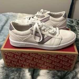 Van sneakers purple & white(brand new!)